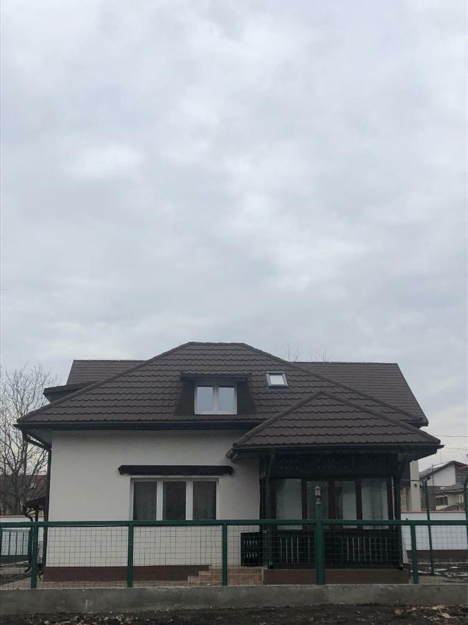 Iarca Cottage Бухарест Екстер'єр фото