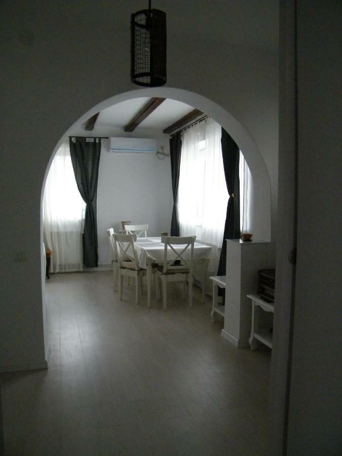 Iarca Cottage Бухарест Екстер'єр фото